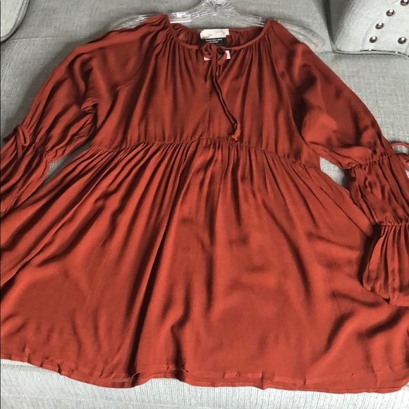 BRICK TUNIC BABY DOLL COLD SHOULDER TOP - Picture 5 of 8